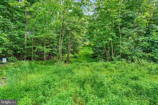 4192 EVERGREEN RD, Felton, PA 17322