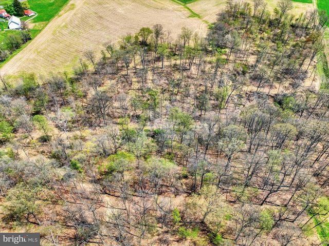 4192 EVERGREEN RD, Felton, PA 17322