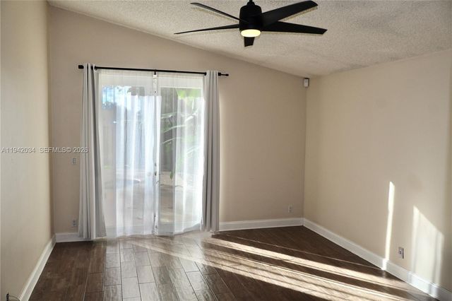 1521 NW 105th Ave, Plantation, FL 33322