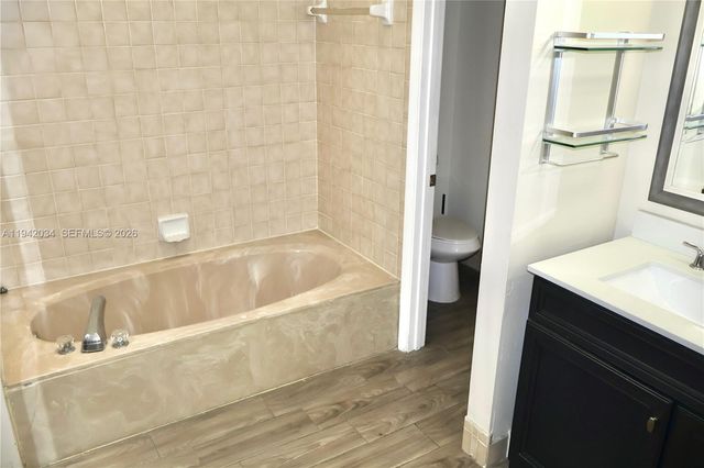 1521 NW 105th Ave, Plantation, FL 33322