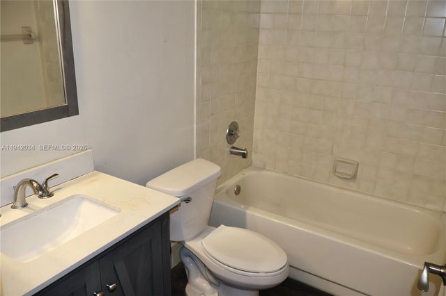 1521 NW 105th Ave, Plantation, FL 33322