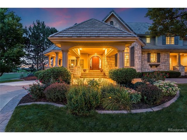 4450 W Caspian Cir, Littleton, CO 80128