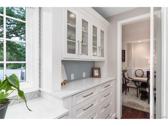 4450 W Caspian Cir, Littleton, CO 80128