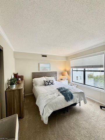 2300 Bergen CT, Virginia Beach, VA 23451