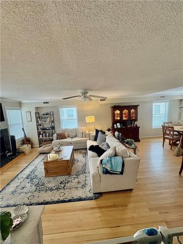 2300 Bergen CT, Virginia Beach, VA 23451