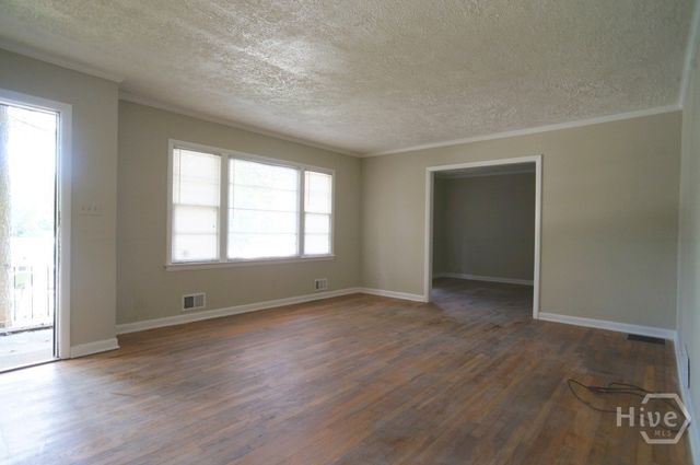 435 Barnett Shoals Road, Athens, GA 30605
