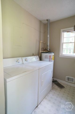 435 Barnett Shoals Road, Athens, GA 30605