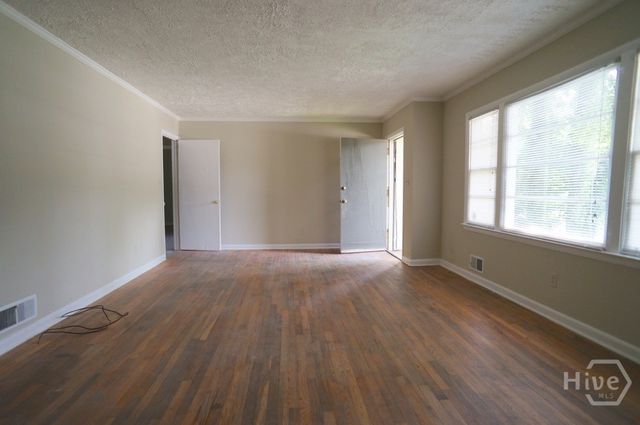435 Barnett Shoals Road, Athens, GA 30605