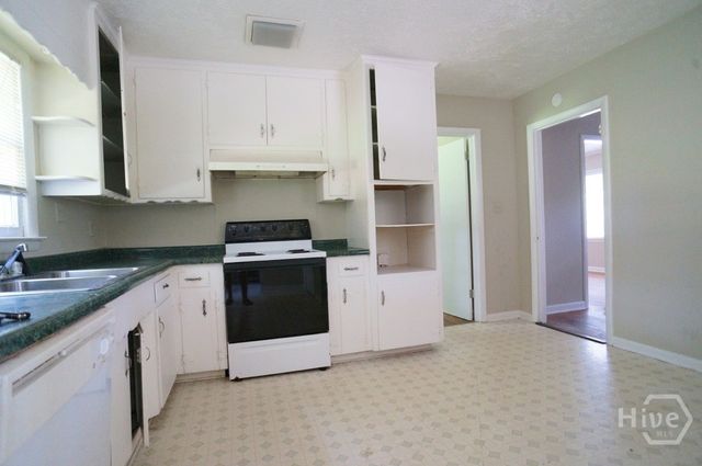 435 Barnett Shoals Road, Athens, GA 30605