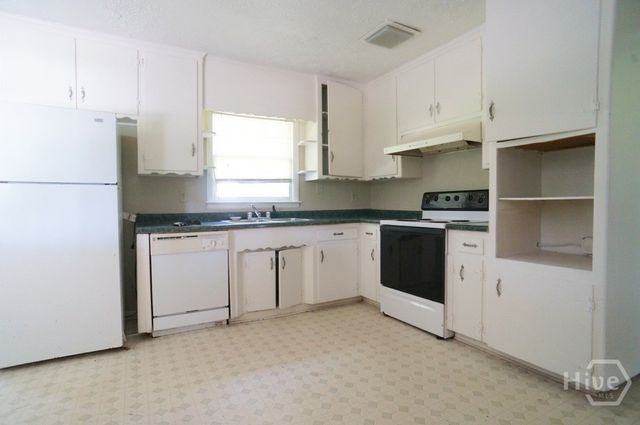435 Barnett Shoals Road, Athens, GA 30605