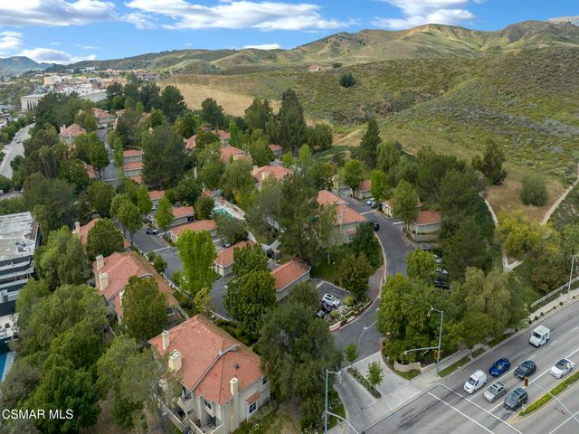 2731 Erringer Road 28, Simi Valley, CA 93065
