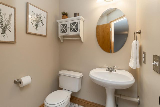 18358 Coneflower Lane, Eden Prairie, MN 55346