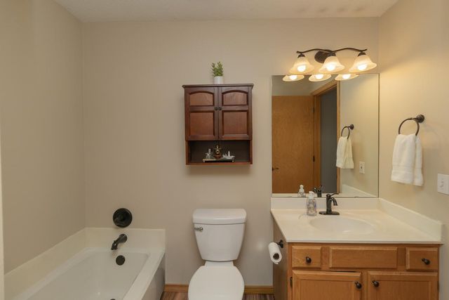 18358 Coneflower Lane, Eden Prairie, MN 55346