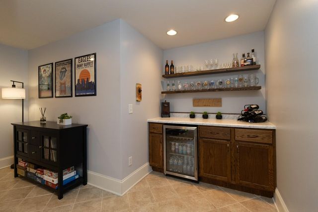 18358 Coneflower Lane, Eden Prairie, MN 55346