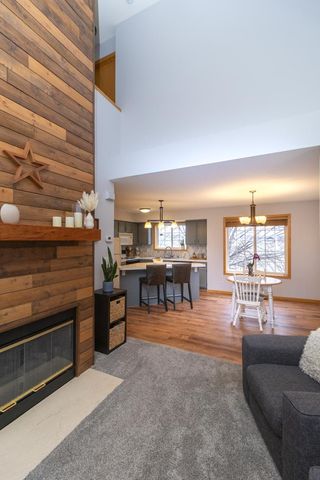 18358 Coneflower Lane, Eden Prairie, MN 55346