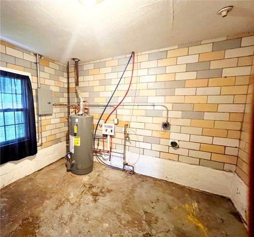 724 E South Avenue, Harrison, AR 72601