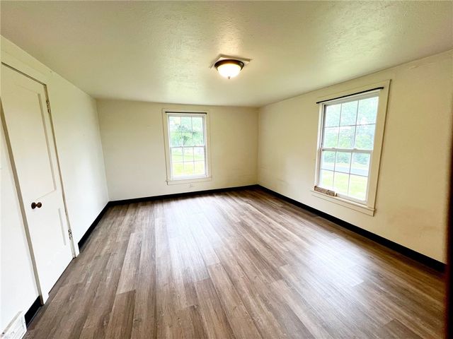 724 E South Avenue, Harrison, AR 72601