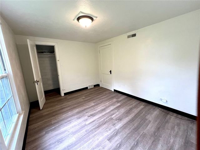 724 E South Avenue, Harrison, AR 72601