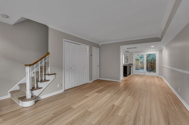 5025 Hillsboro Pike Apt 22D, Nashville, TN 37215