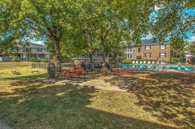 5025 Hillsboro Pike Apt 22D, Nashville, TN 37215