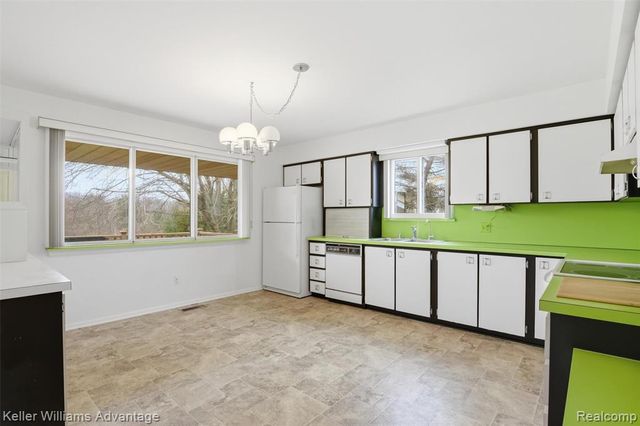 7670 7 Mile Road, Northville, MI 48167