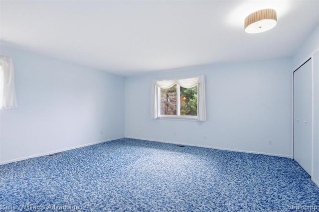 7670 7 Mile Road, Northville, MI 48167