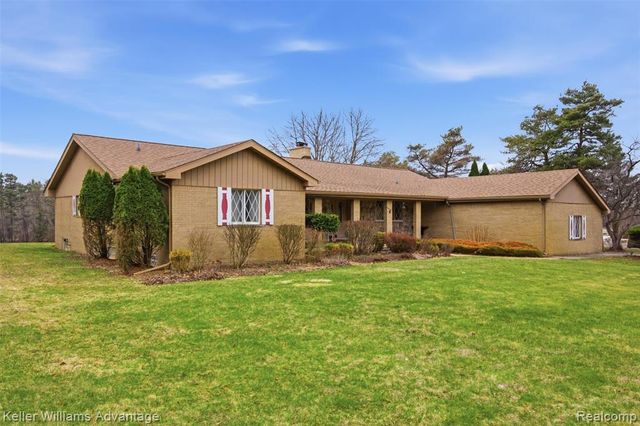 7670 7 Mile Road, Northville, MI 48167