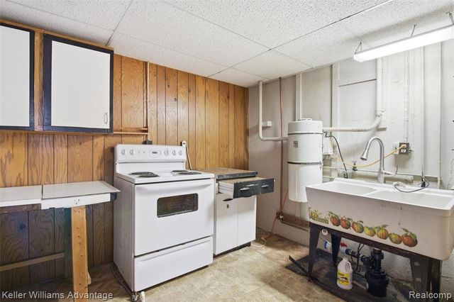 7670 7 Mile Road, Northville, MI 48167