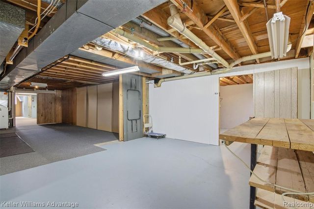 7670 7 Mile Road, Northville, MI 48167