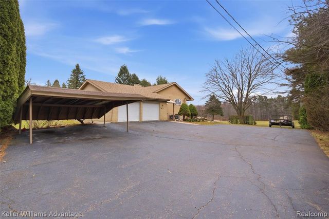 7670 7 Mile Road, Northville, MI 48167