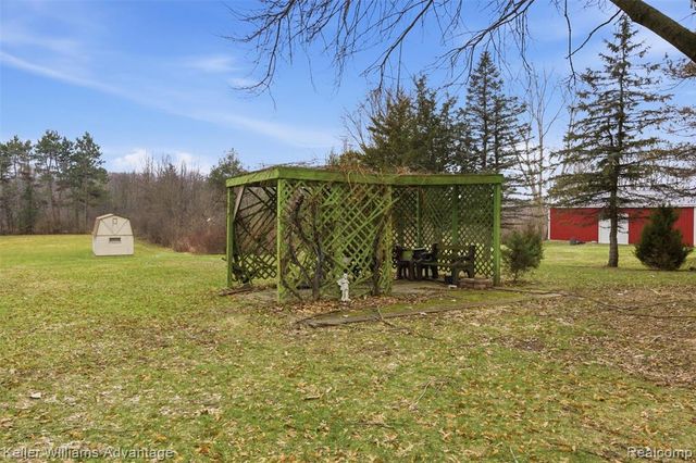 7670 7 Mile Road, Northville, MI 48167