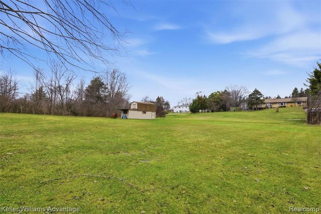 7670 7 Mile Road, Northville, MI 48167