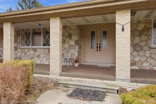 7670 7 Mile Road, Northville, MI 48167