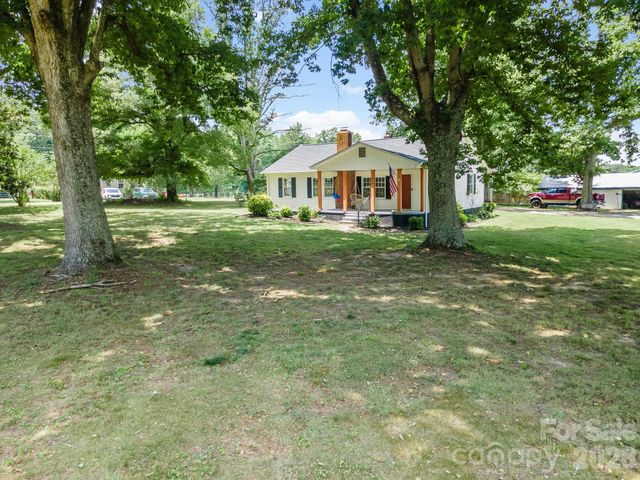 610 Helton Road, Cherryville, NC 28021