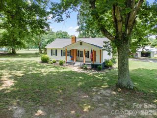 610 Helton Road, Cherryville, NC 28021