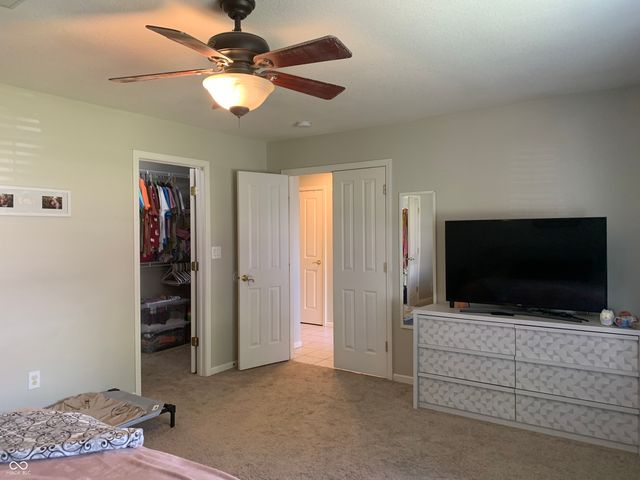 2887 Prairie Stream Way, Columbus, IN 47203