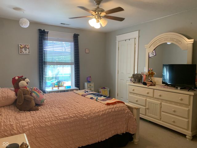 2887 Prairie Stream Way, Columbus, IN 47203