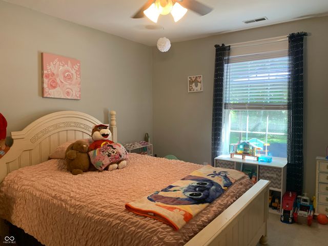 2887 Prairie Stream Way, Columbus, IN 47203