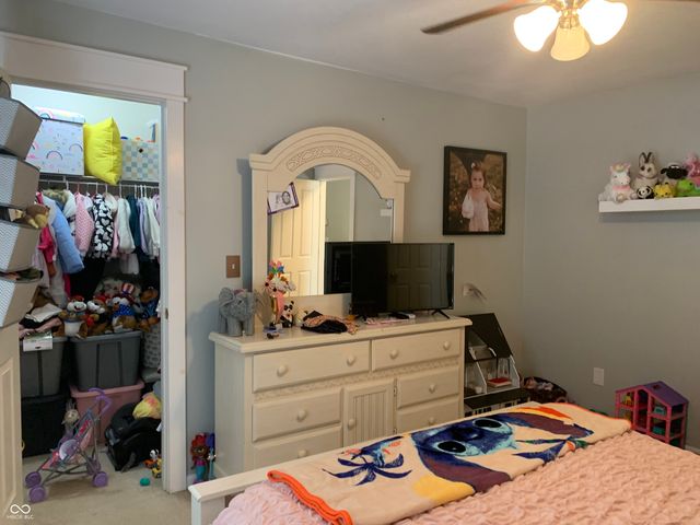 2887 Prairie Stream Way, Columbus, IN 47203