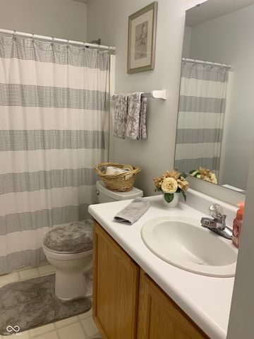 2887 Prairie Stream Way, Columbus, IN 47203