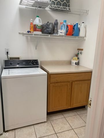 2887 Prairie Stream Way, Columbus, IN 47203