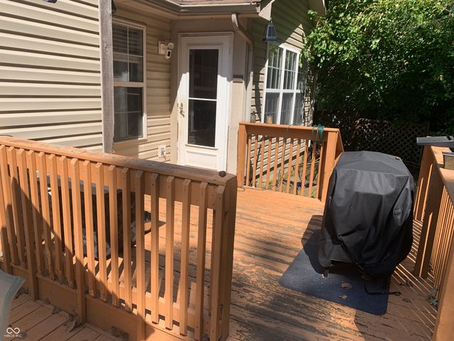 2887 Prairie Stream Way, Columbus, IN 47203