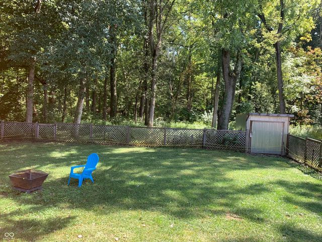 2887 Prairie Stream Way, Columbus, IN 47203