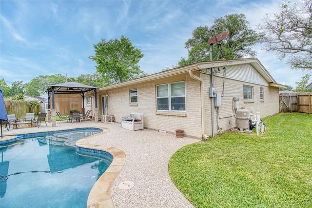 1405 Delabrook Court, Seabrook, TX 77586