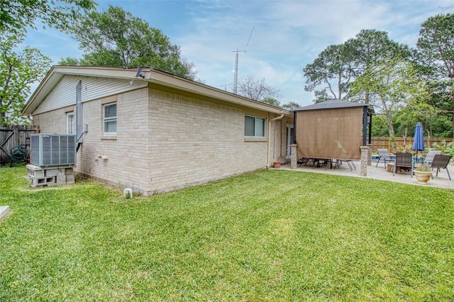 1405 Delabrook Court, Seabrook, TX 77586
