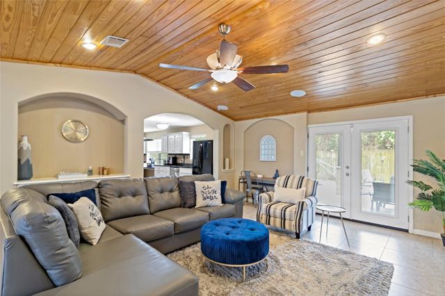 1405 Delabrook Court, Seabrook, TX 77586