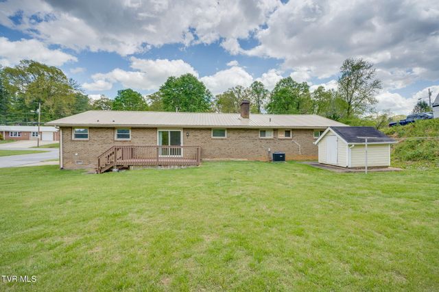 802 Sir Echo Drive, Kingsport, TN 37663