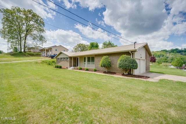 802 Sir Echo Drive, Kingsport, TN 37663