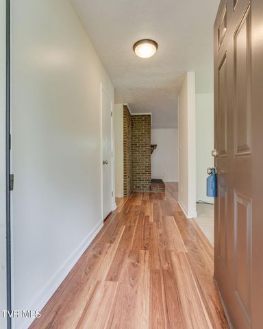 802 Sir Echo Drive, Kingsport, TN 37663