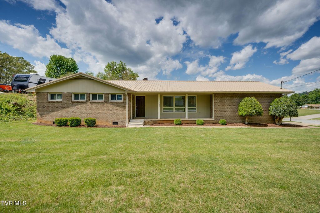 802 Sir Echo Drive, Kingsport, TN 37663